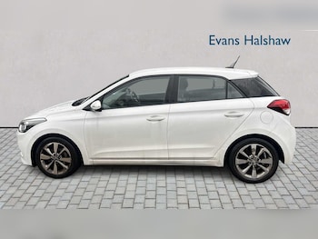 Used Hyundai i20 2016 for sale - 76169998: Photo