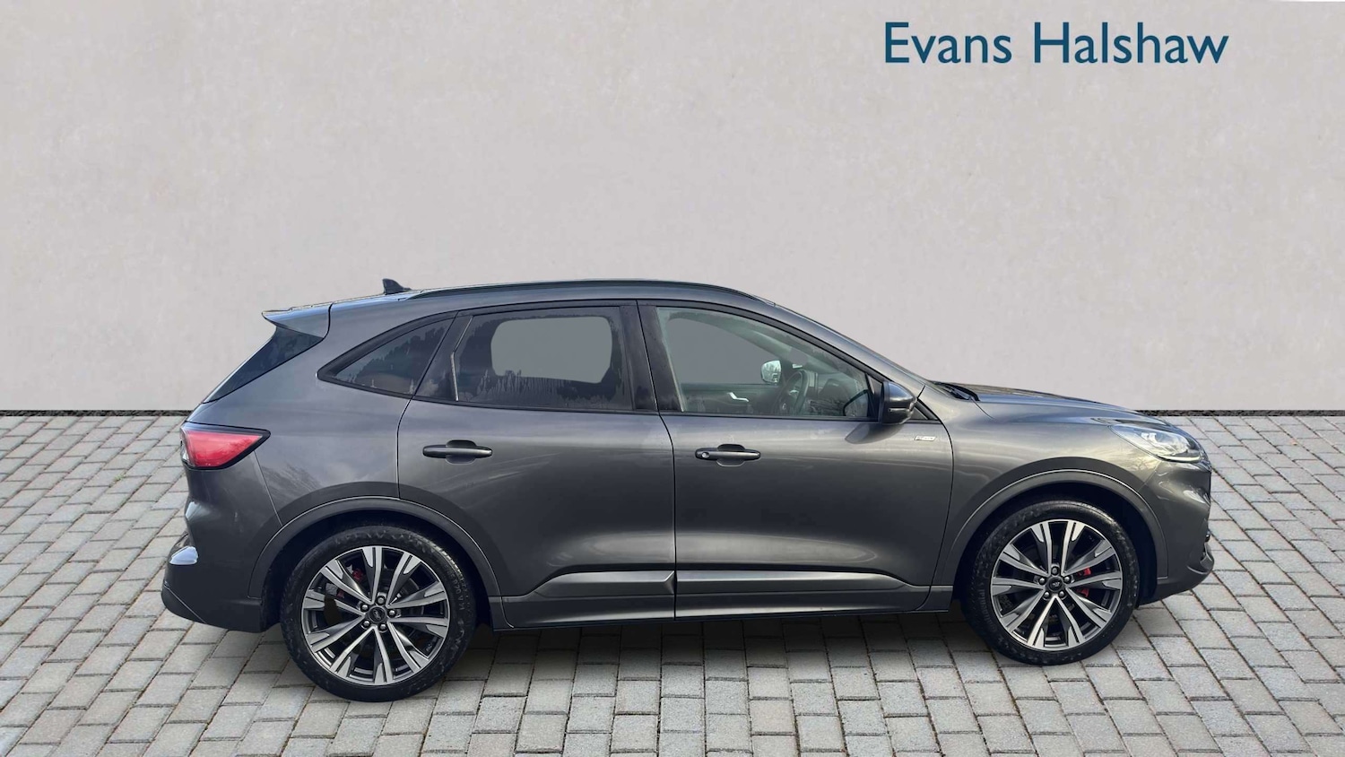 Used Ford Kuga 2023 for sale - 77674746: Photo 2