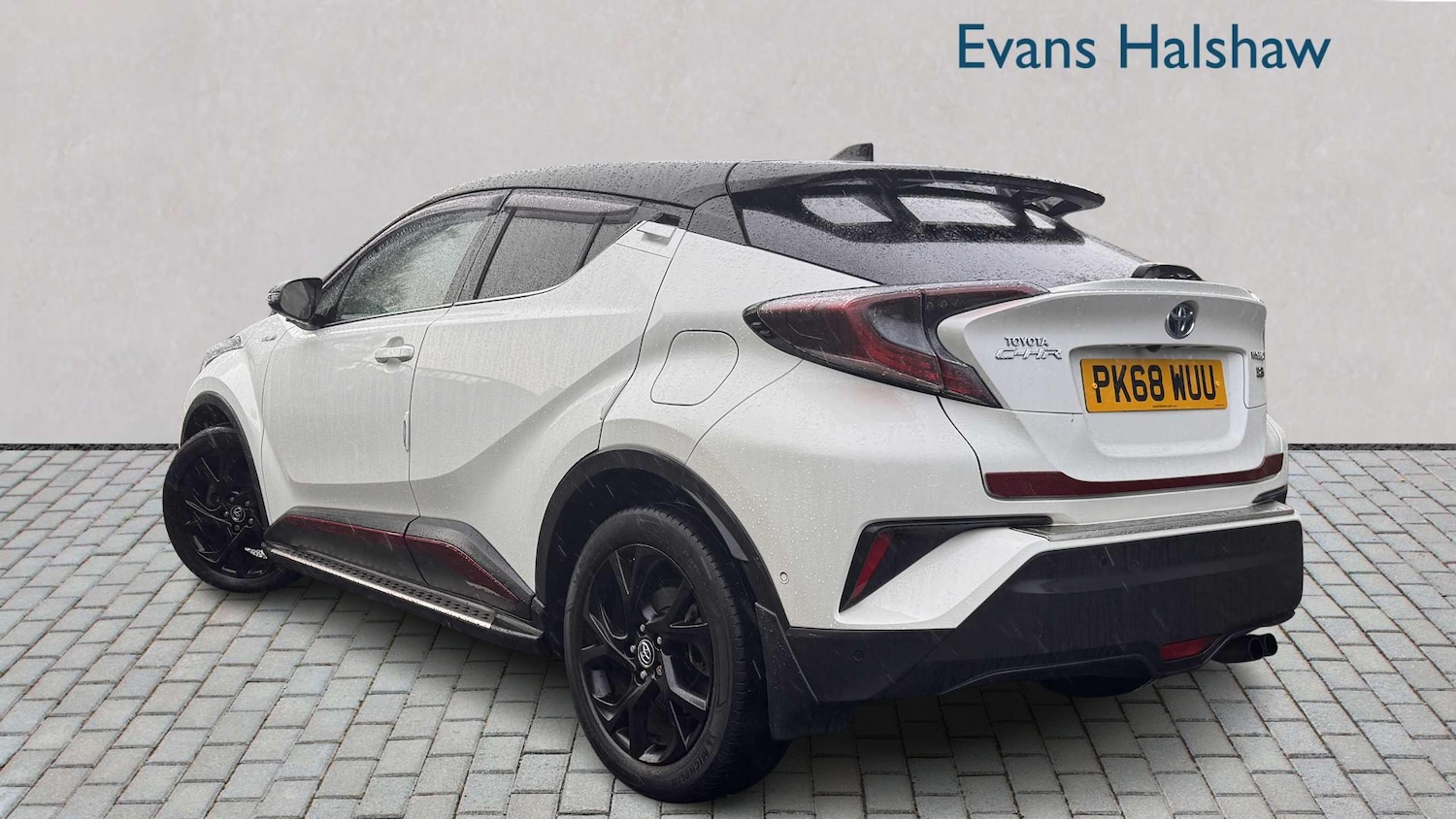 Used Toyota C-HR 2018 for sale - 76170171: Photo 2