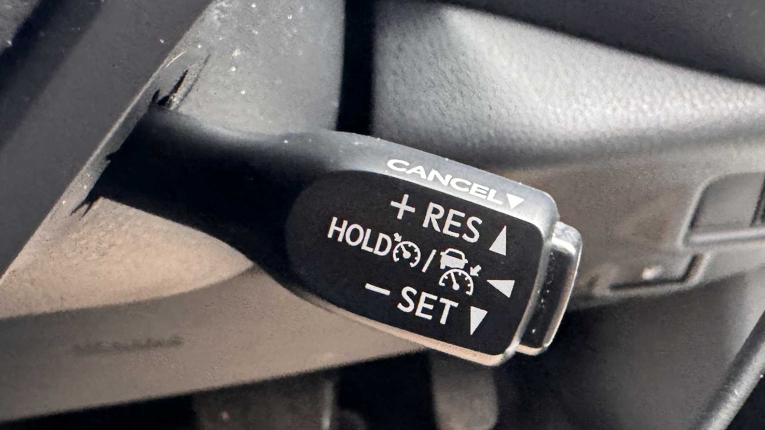 Used Toyota C-HR 2018 for sale - 76170171: Photo 28