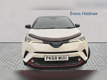Used Toyota C-HR 2018 for sale - 76170171: Photo
