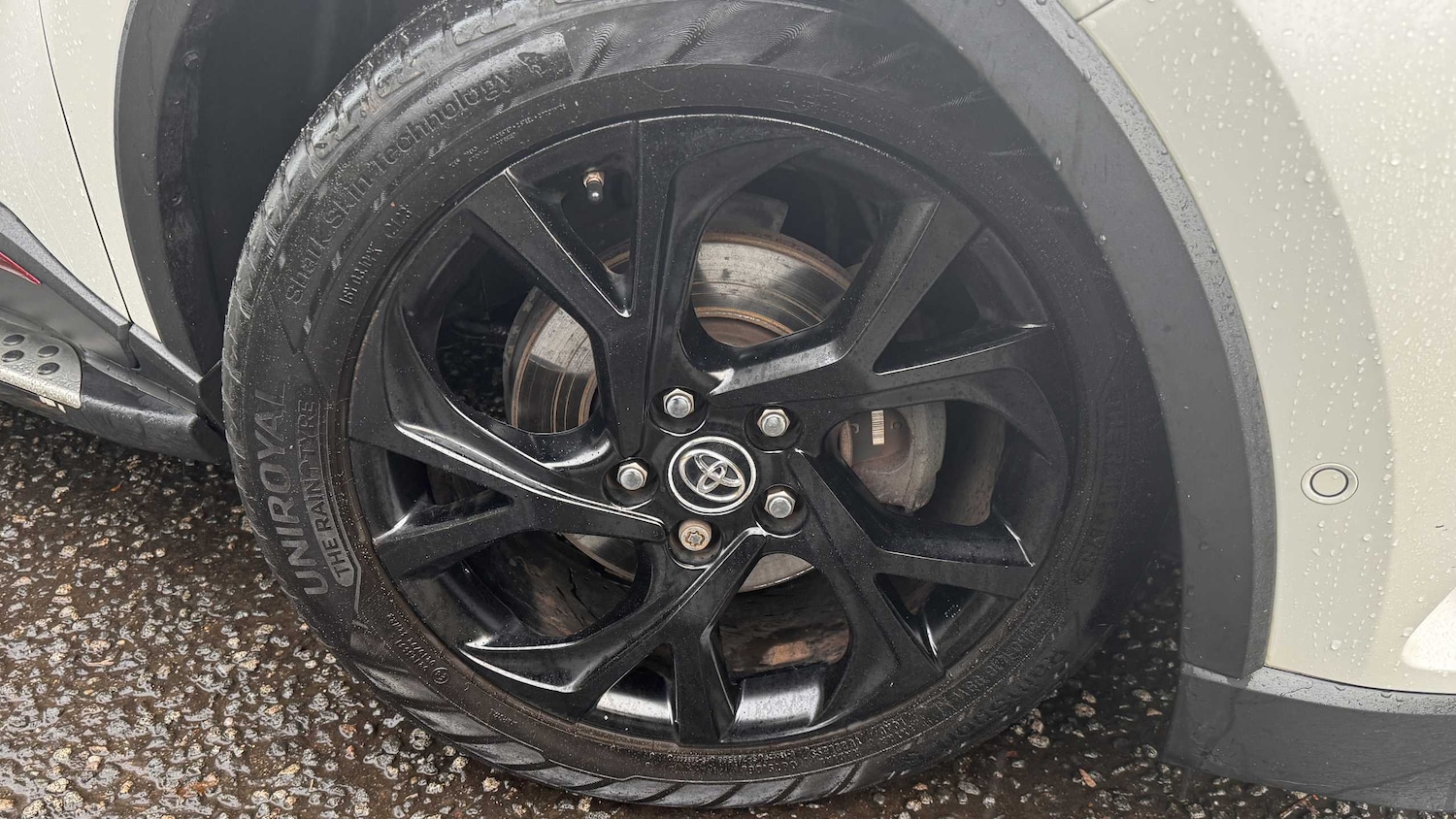 Used Toyota C-HR 2018 for sale - 76170171: Photo 6