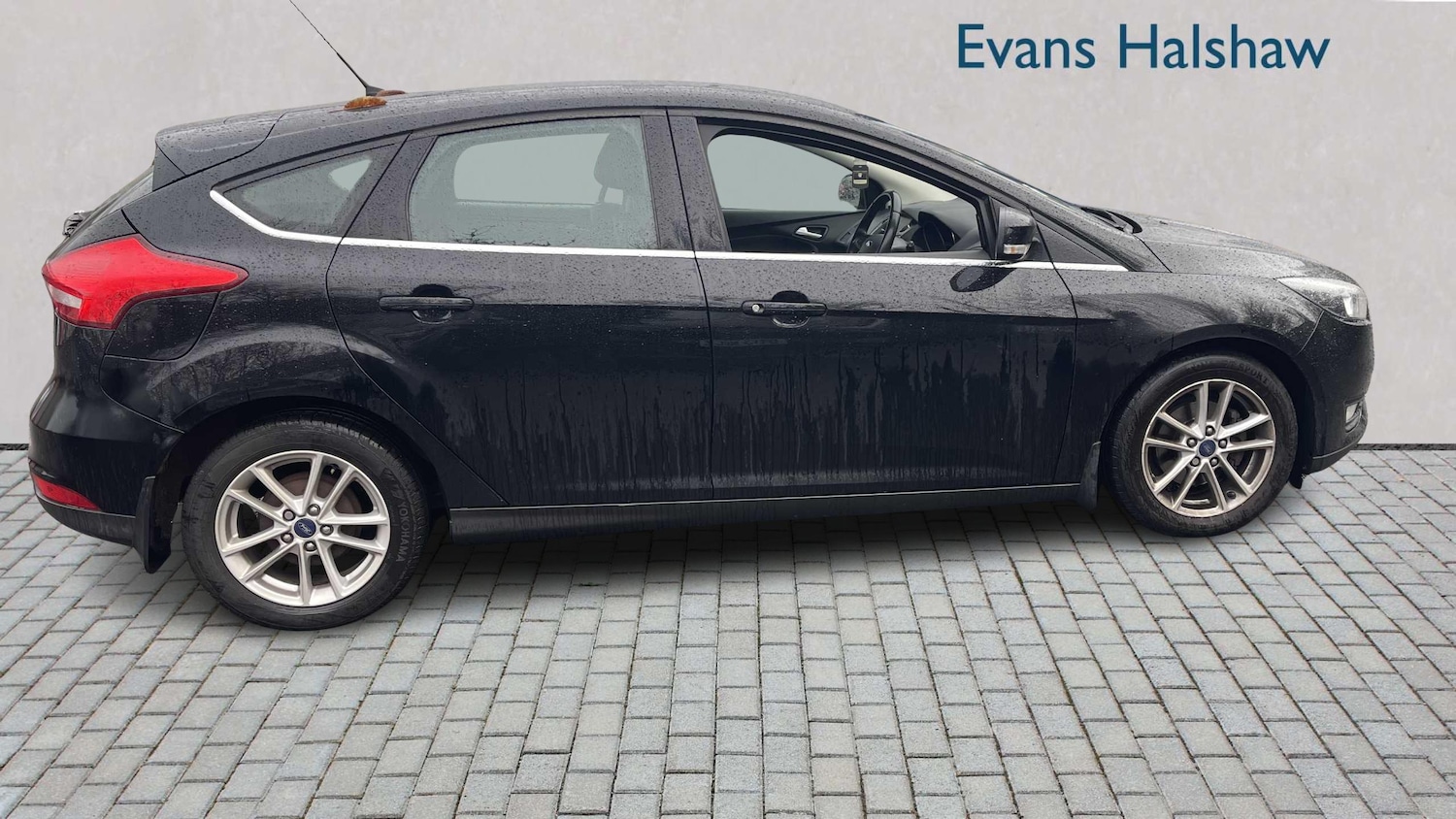 Used Ford Focus for sale - 76624672: Photo 2