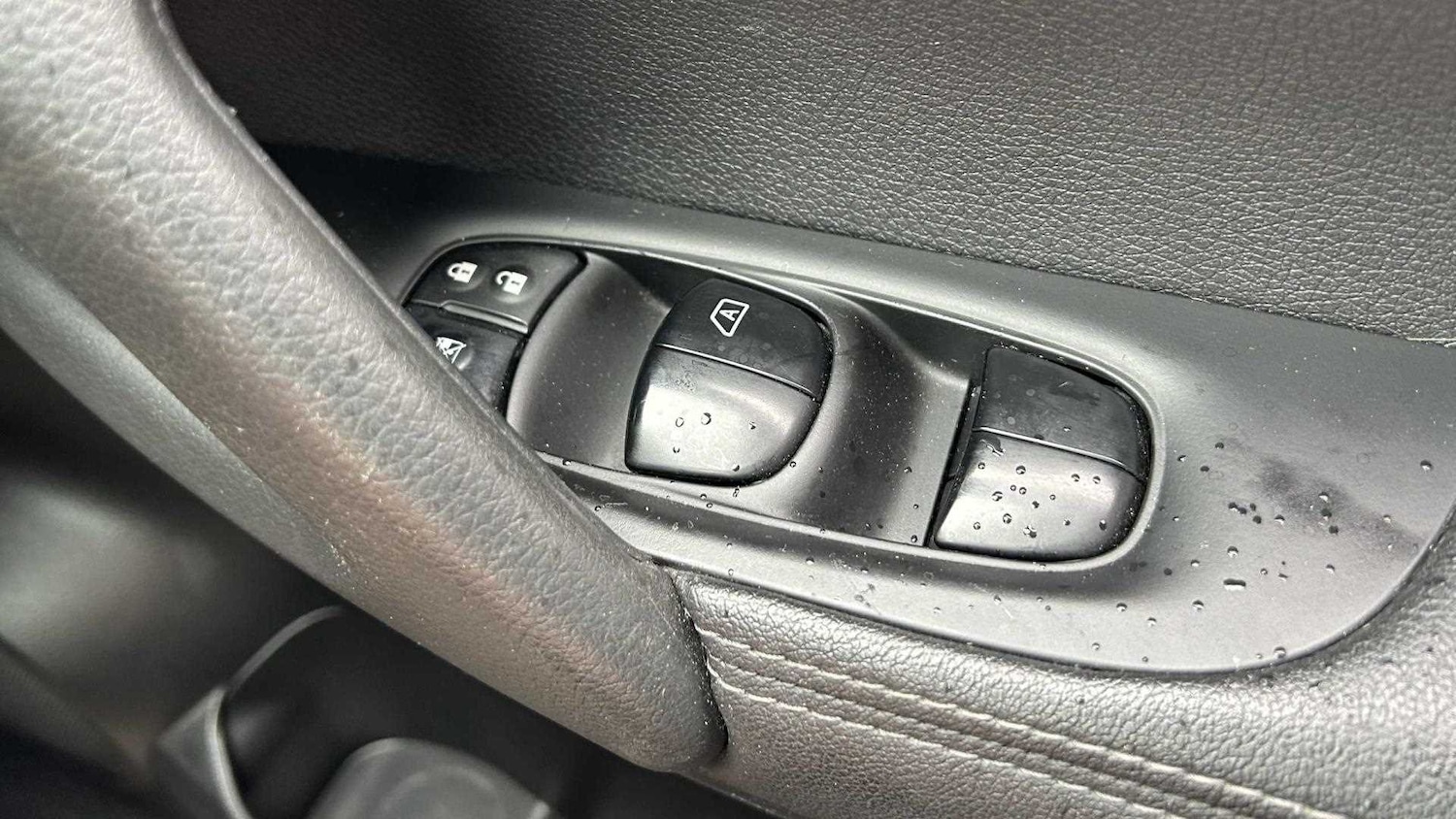 Vehicle 33
