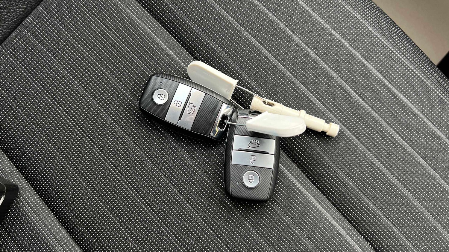 Used Kia Stonic 2022 for sale - 76169952: Photo 14