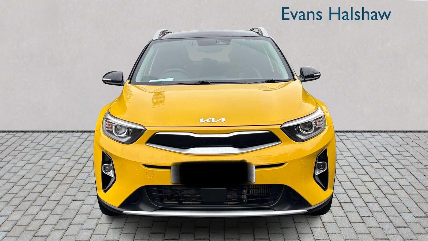 Used Kia Stonic 2022 for sale - 76169952: Photo 2