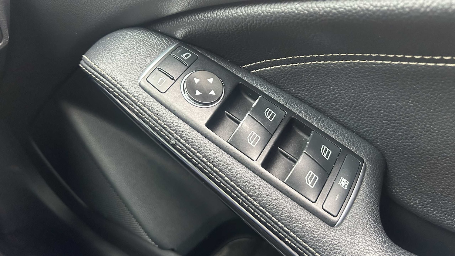 Used Mercedes-Benz A-Class 2016 for sale - 75813470: Photo 26