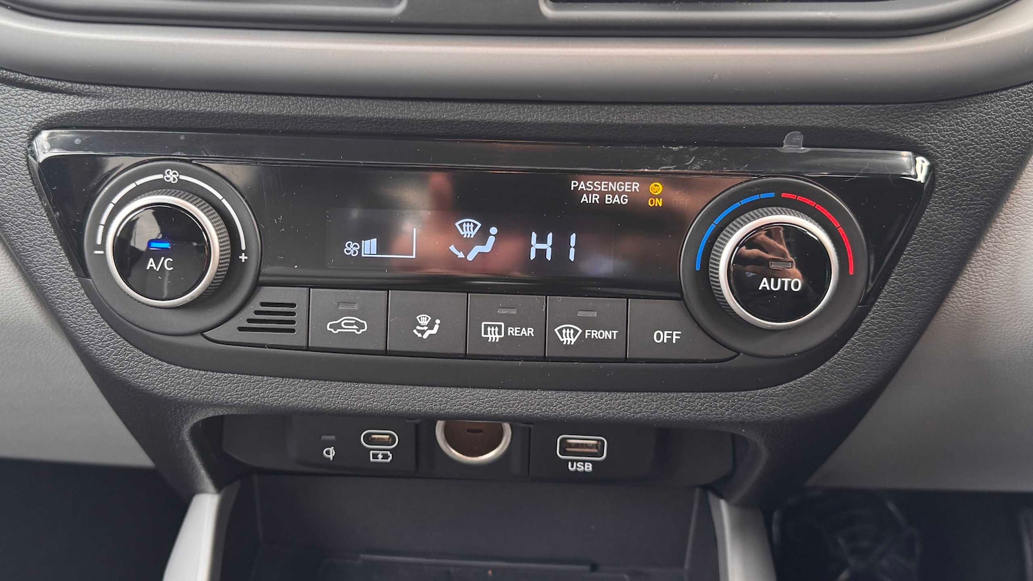 Used Hyundai i10 2023 for sale - 76938248: Photo 20