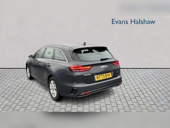 Used Kia Ceed 2023 for sale - 77500455: Photo