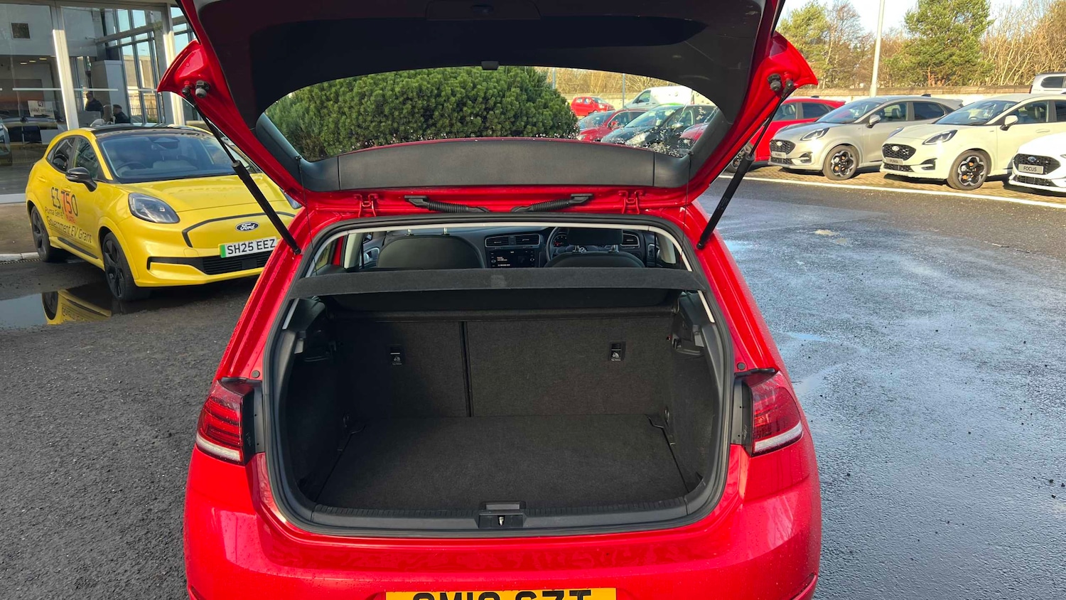 Used Volkswagen Golf 2019 for sale - 77103145: Photo 10