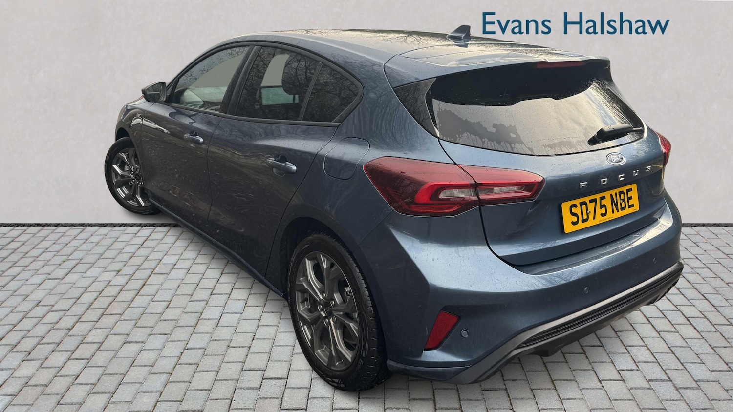 Used Ford Focus 2025 for sale - 76978807: Photo 2