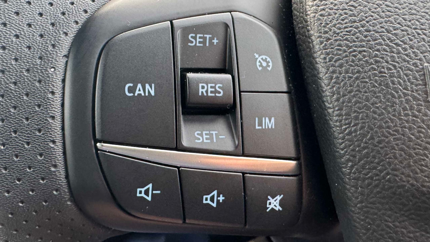 Used Ford Focus 2025 for sale - 76978807: Photo 23