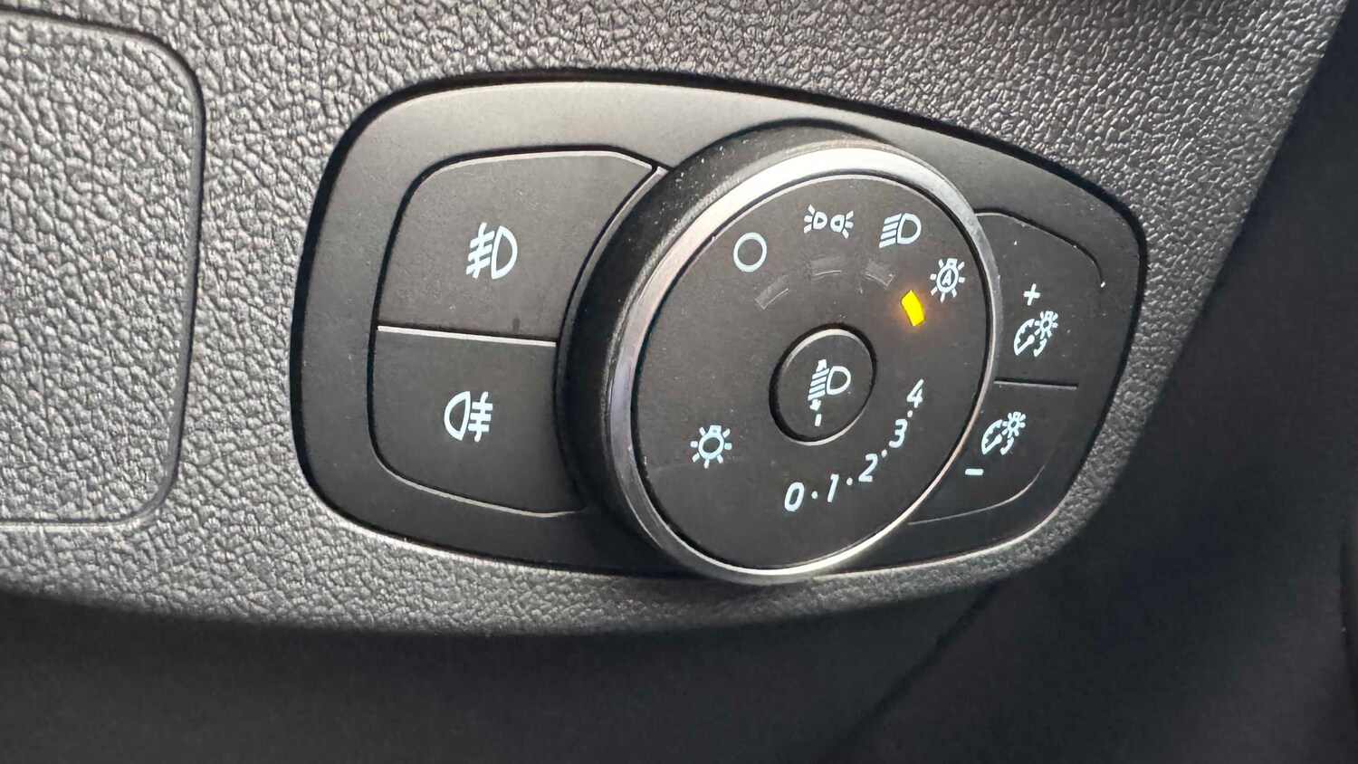 Used Ford Focus 2025 for sale - 76978807: Photo 27