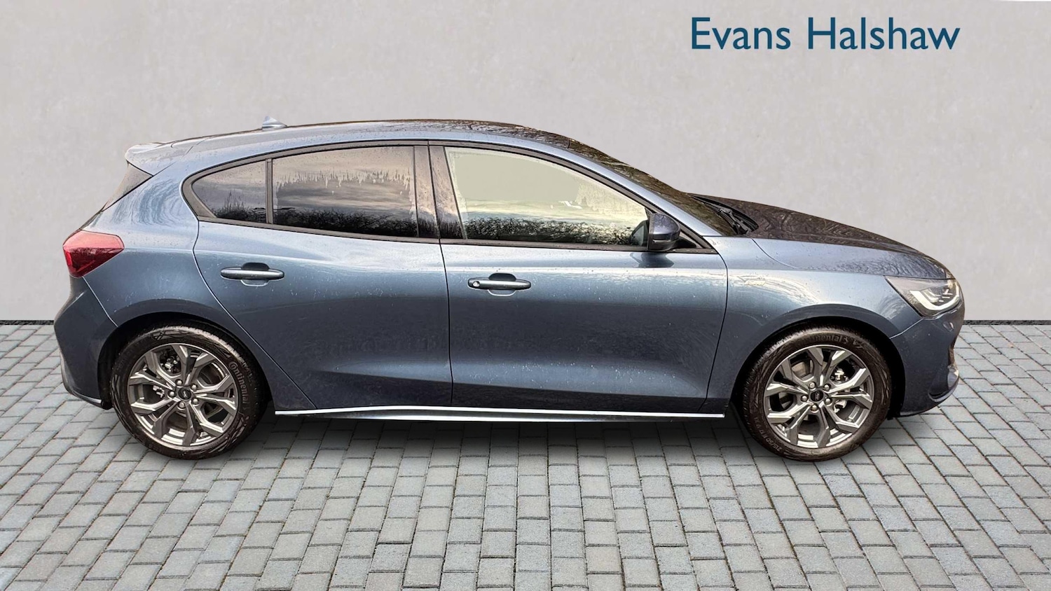 Used Ford Focus 2025 for sale - 76978807: Photo 3