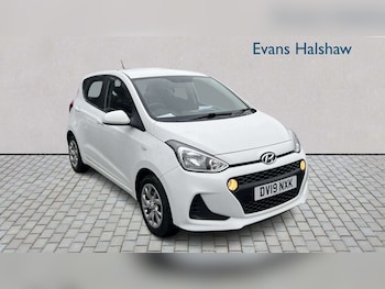 Used Hyundai i10 2019 for sale - 77674863: Photo