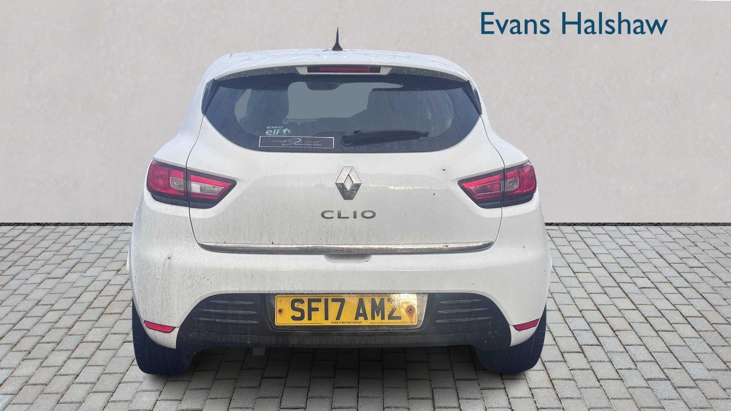 Used Renault Clio 2017 for sale - 76842874: Photo 4