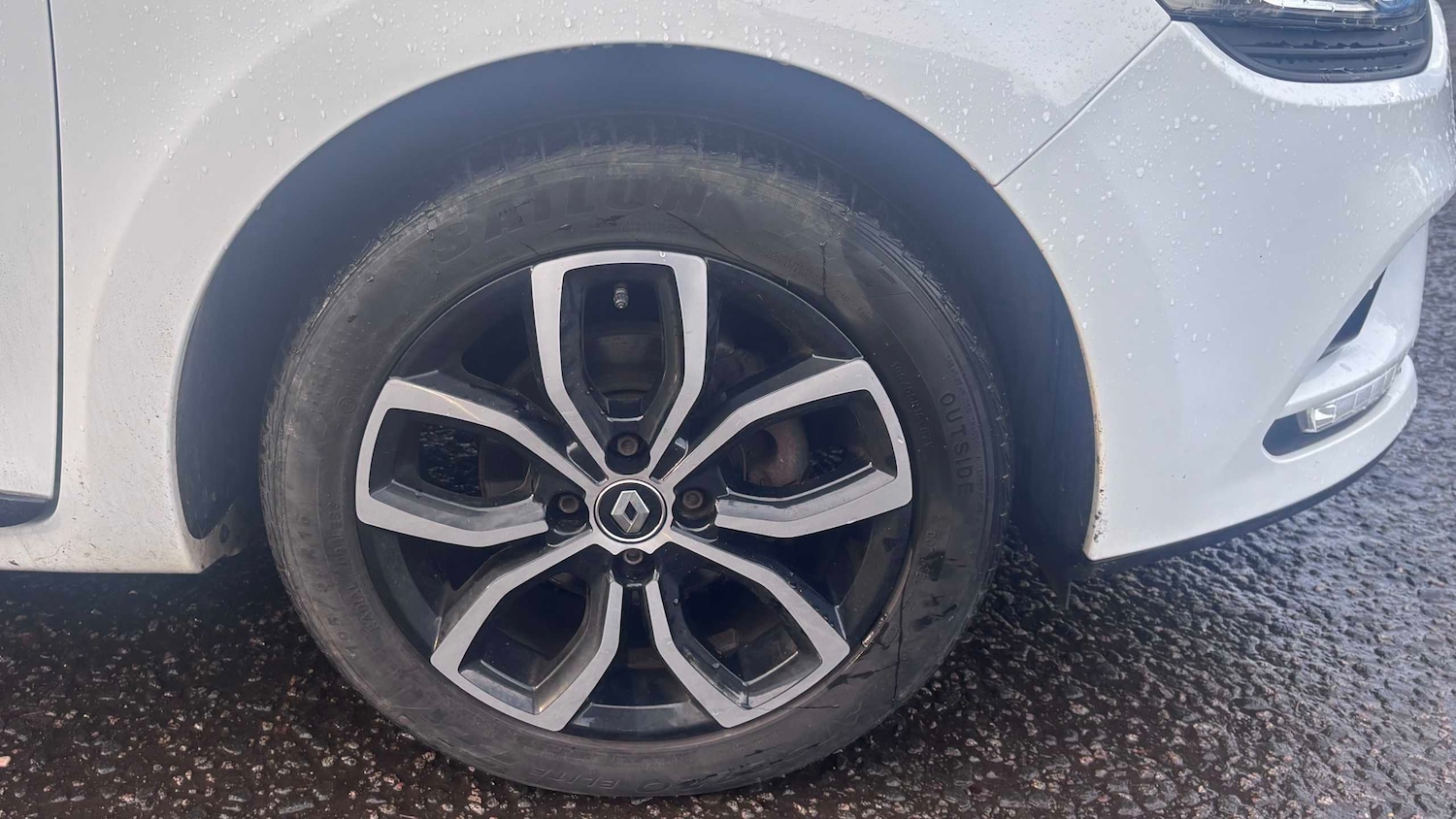 Used Renault Clio 2017 for sale - 76842874: Photo 7