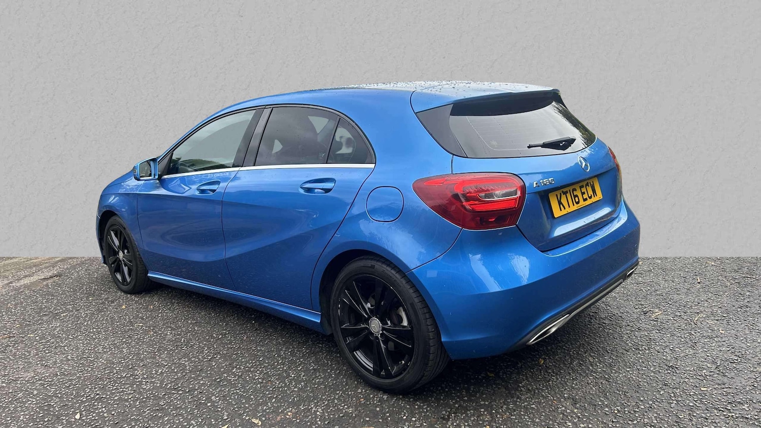 Used Mercedes-Benz A-Class 2016 for sale - 76902456: Photo 2