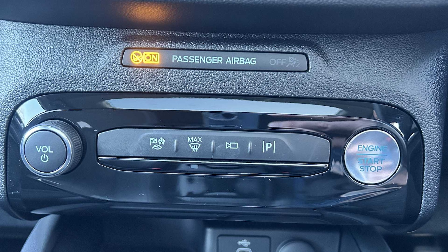 Used Ford Kuga 2025 for sale - 76087934: Photo 27