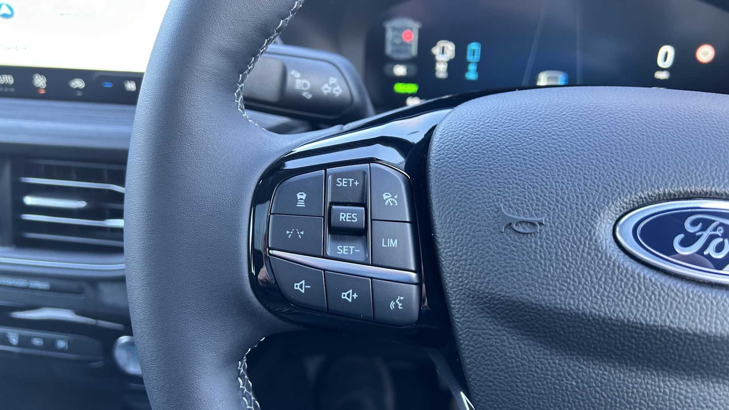 Used Ford Kuga 2025 for sale - 76087934: Photo 30