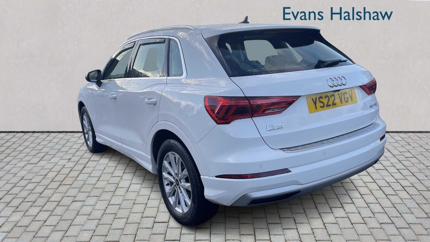 Used Audi Q3 2022 for sale - 77103109: Photo 2