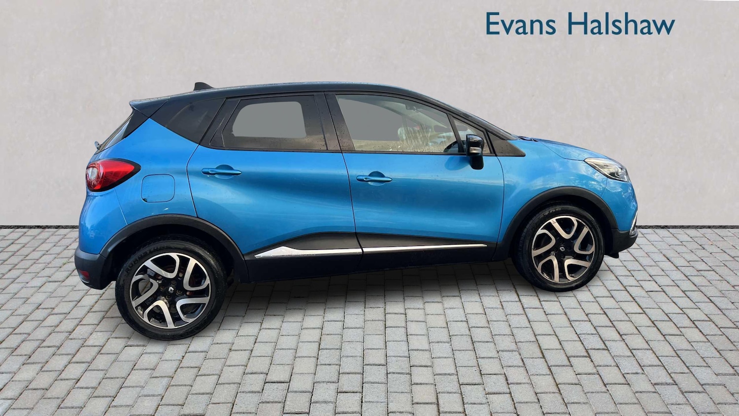 Used Renault Captur 2016 for sale - 76411328: Photo 4