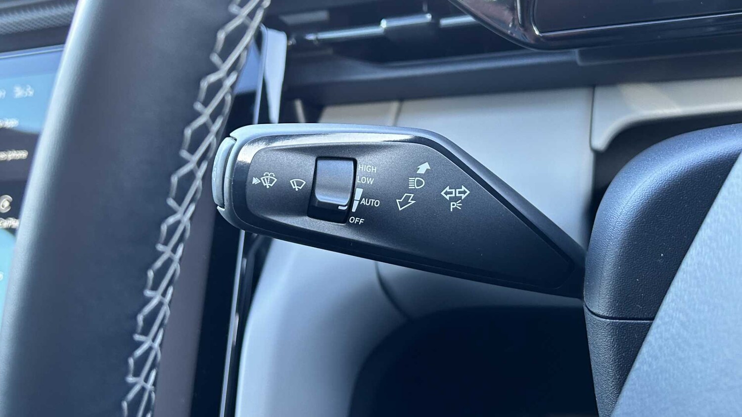 Used Ford Capri 2024 for sale - 77943123: Photo 30