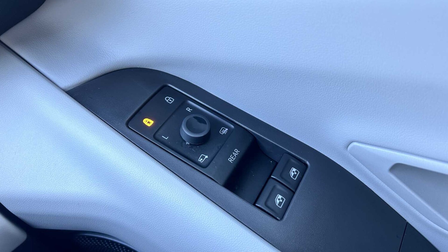 Used Ford Capri 2024 for sale - 77943123: Photo 31