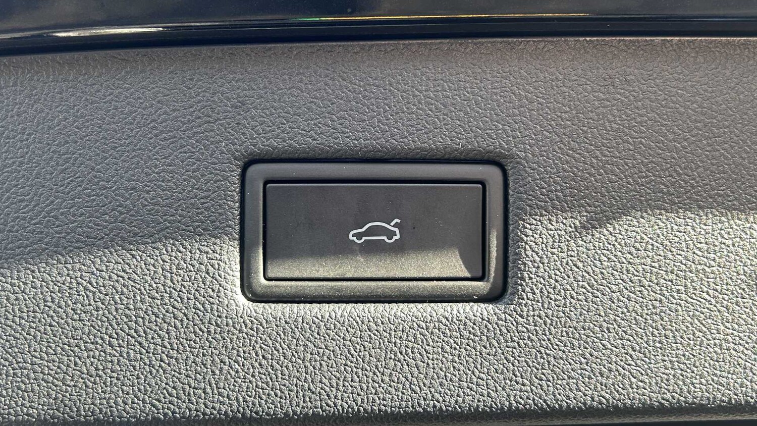 Used Ford Capri 2024 for sale - 77943123: Photo 35