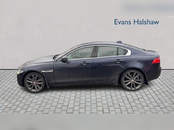 Used Jaguar XE 2016 for sale - 77561074: Photo