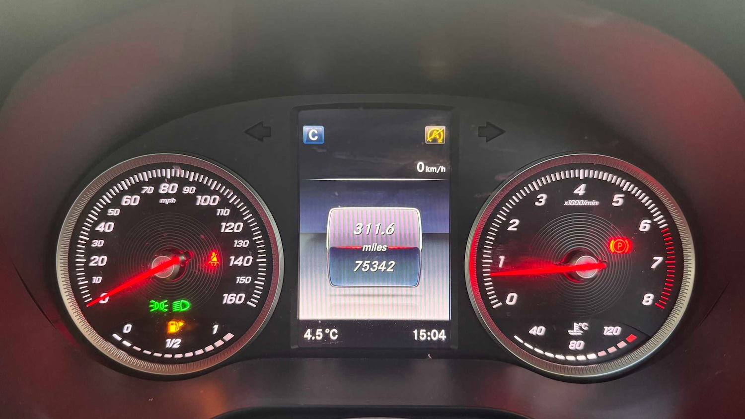 Used Mercedes-Benz C Class 2018 for sale - 77194406: Photo 2