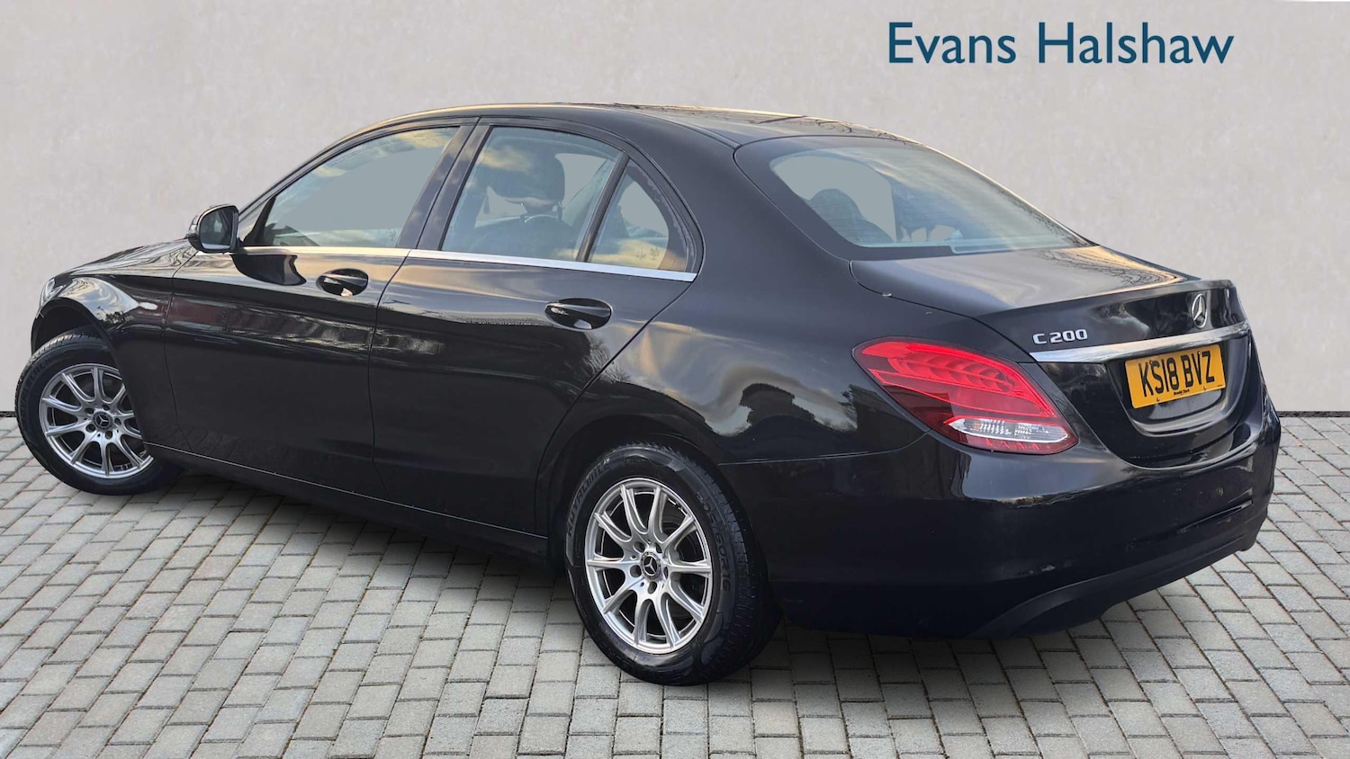 Used Mercedes-Benz C Class 2018 for sale - 77194406: Photo 4