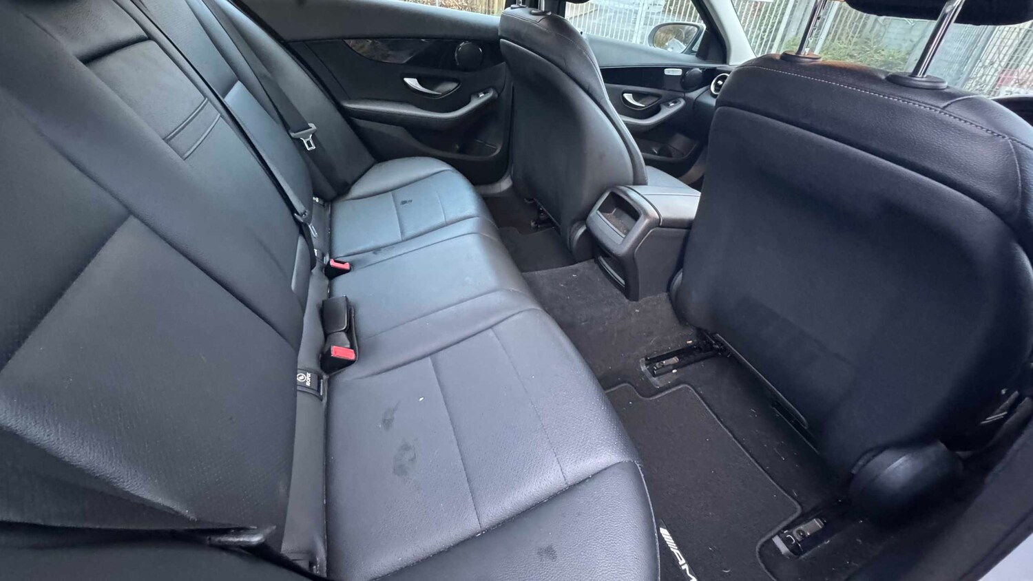 Used Mercedes-Benz C Class 2015 for sale - 76902257: Photo 8