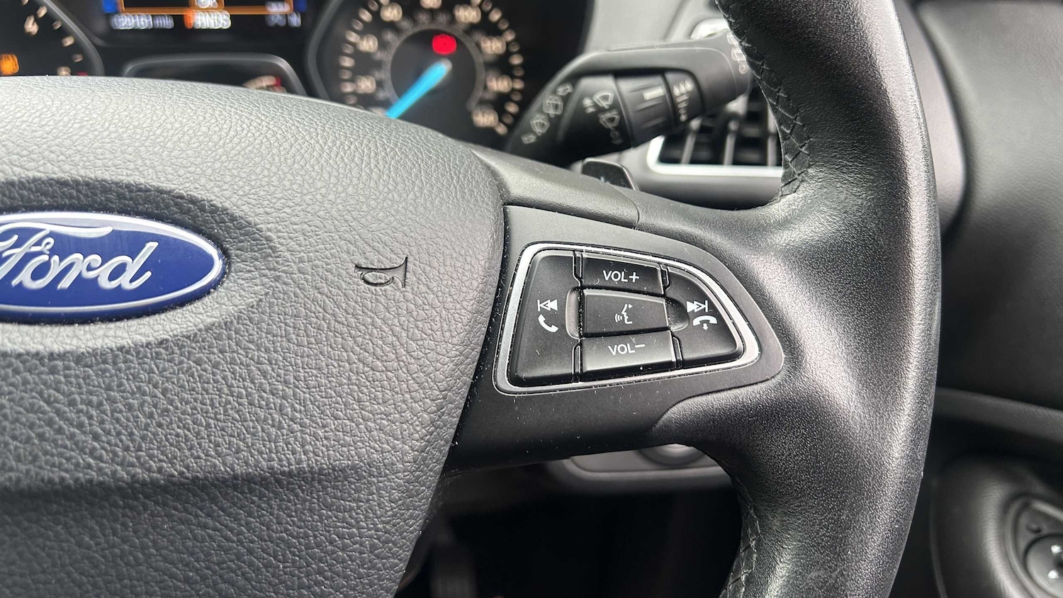 Used Ford Kuga 2017 for sale - 76421125: Photo 29