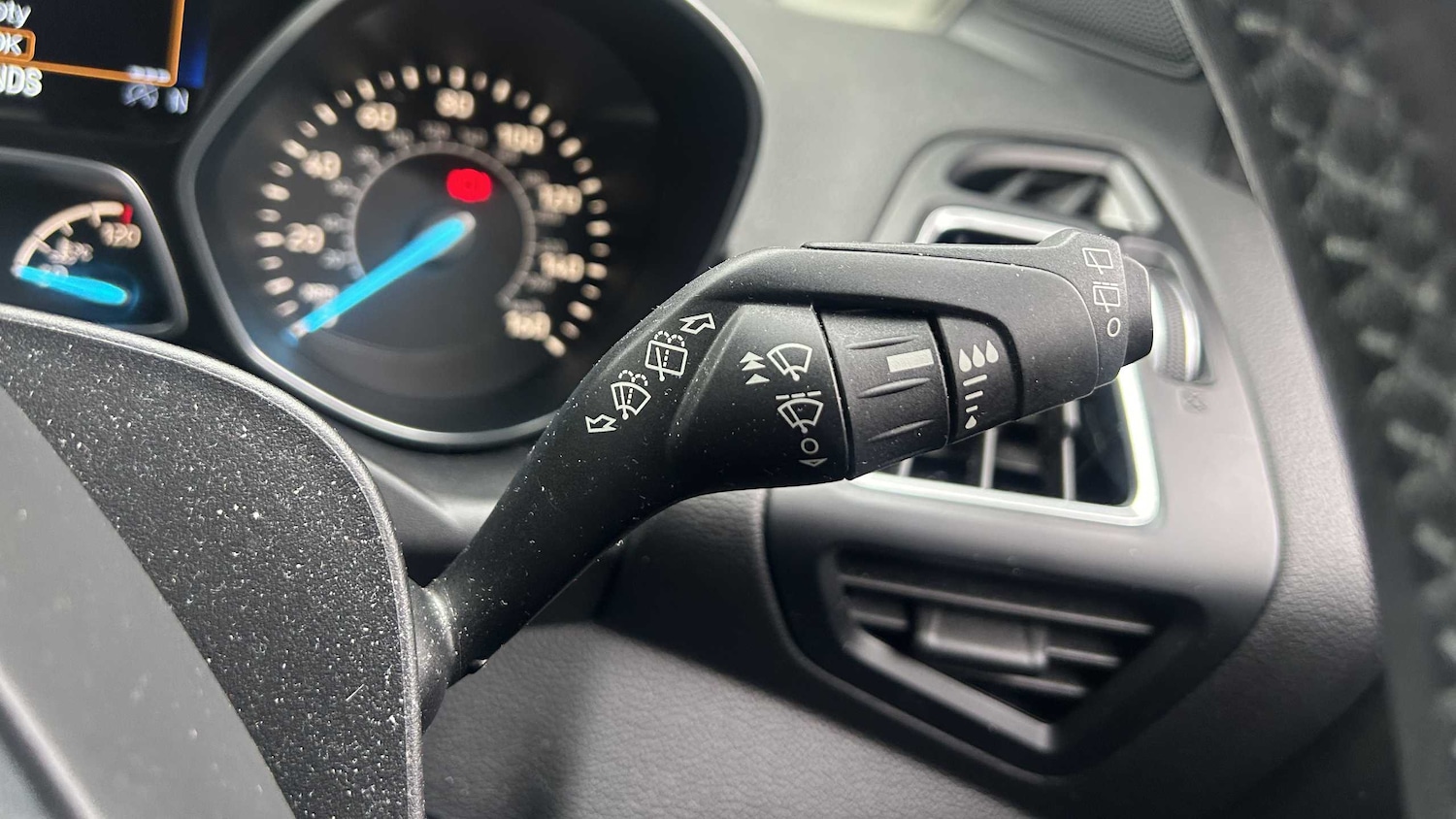 Used Ford Kuga 2017 for sale - 76421125: Photo 30