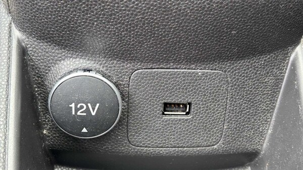 Used Ford Fiesta 2017 for sale - 75812269: Photo 24