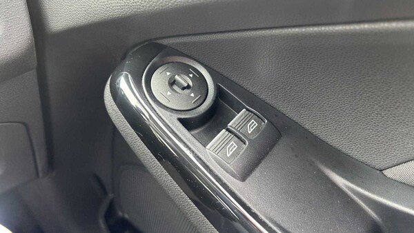 Used Ford Fiesta 2017 for sale - 75812269: Photo 28