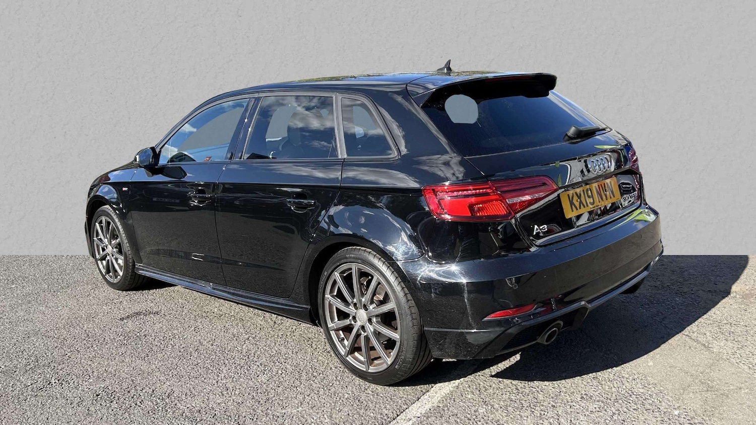 Used Audi A3 2019 for sale - 76087837: Photo 2