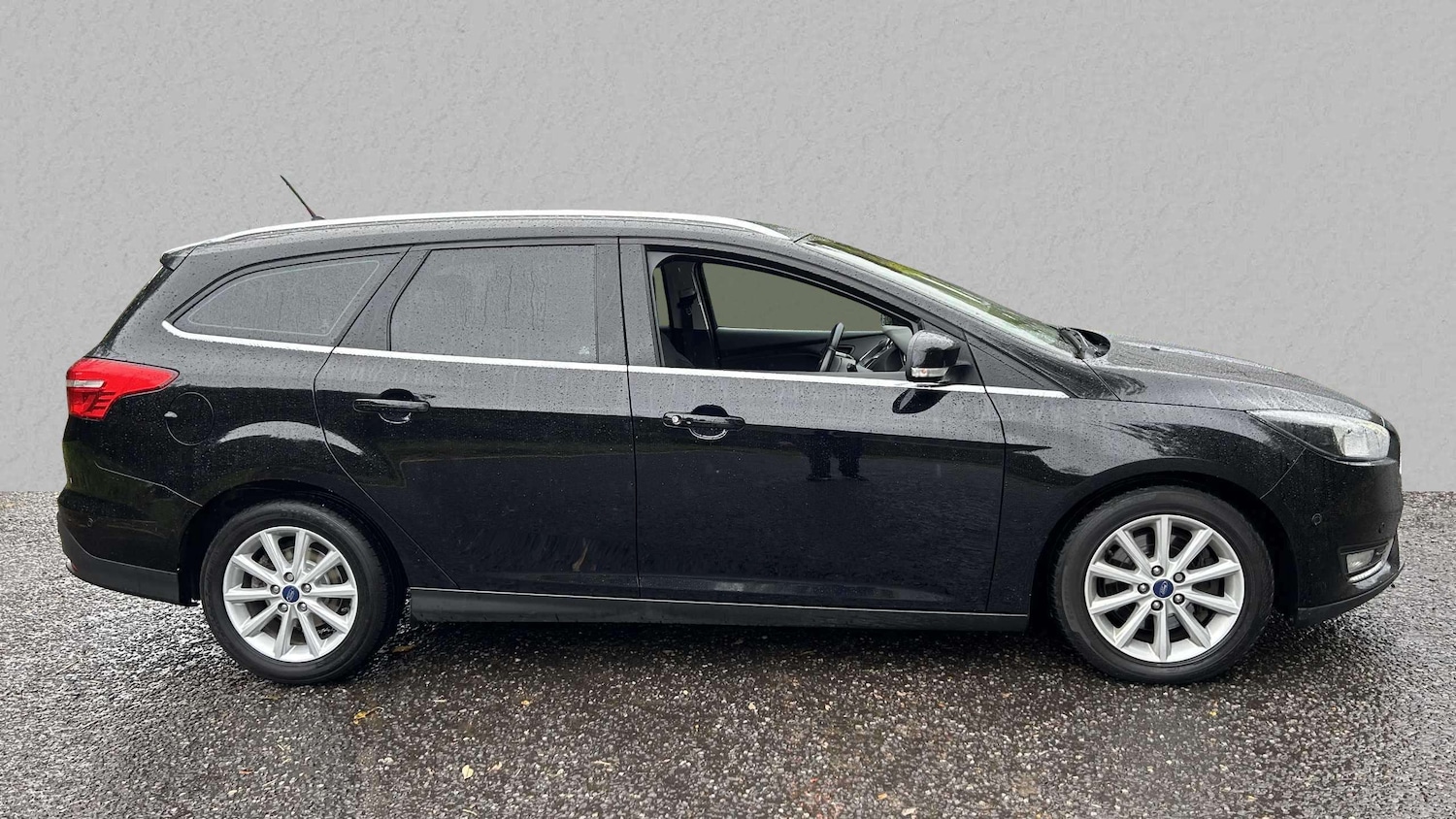 Used Ford Focus 2017 for sale - 76113541: Photo 4