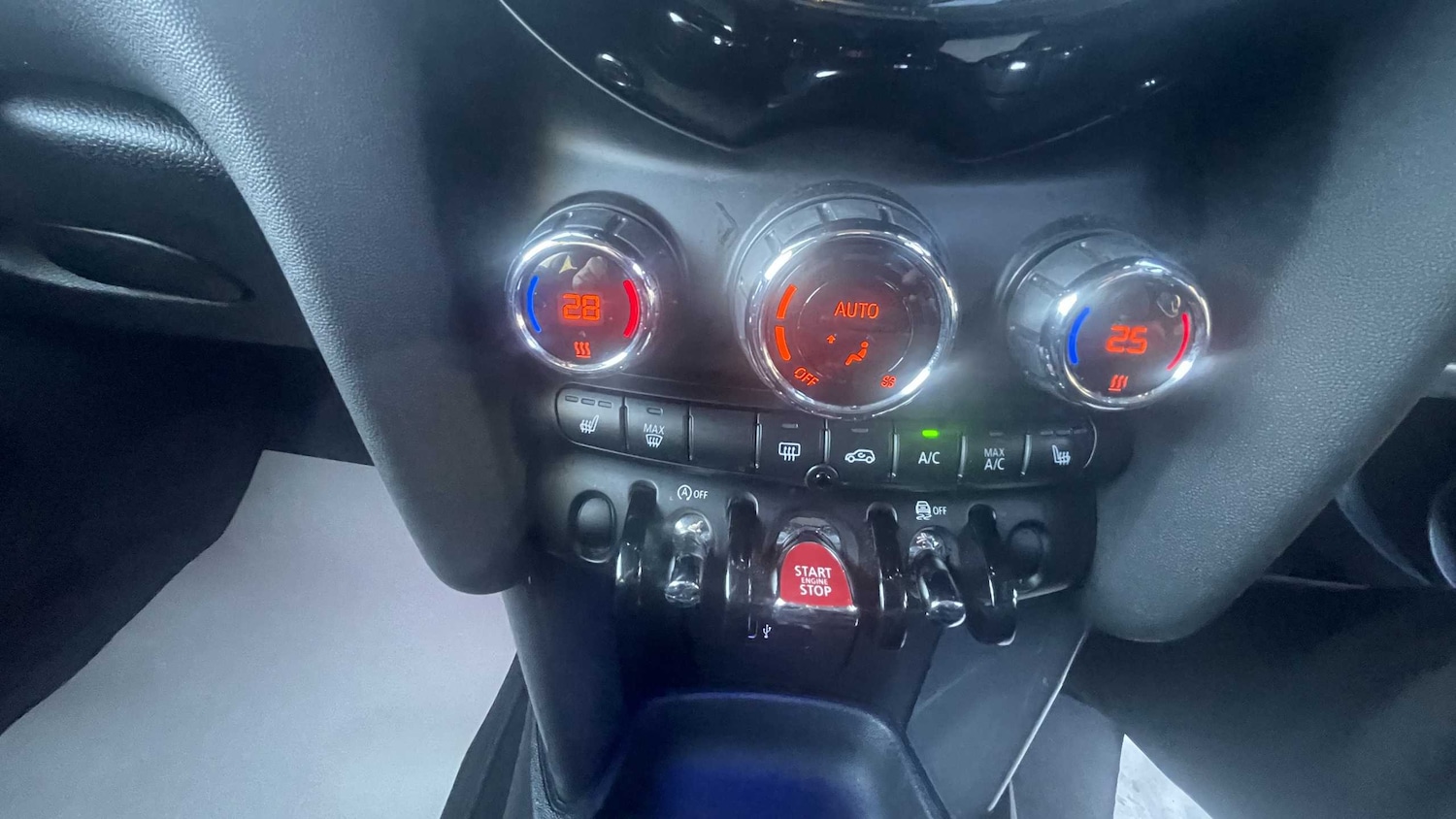 Used MINI Hatch 2019 for sale - 76262368: Photo 25