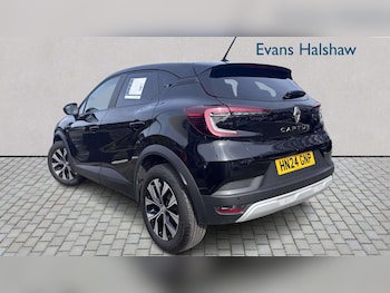 Used Renault Captur 2024 for sale - 78432849: Photo