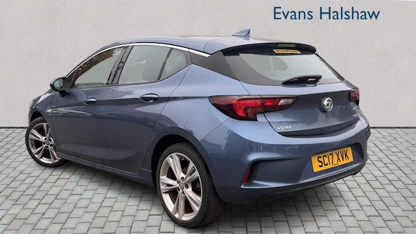 Used Vauxhall Astra 2017 for sale - 76298508: Photo 2