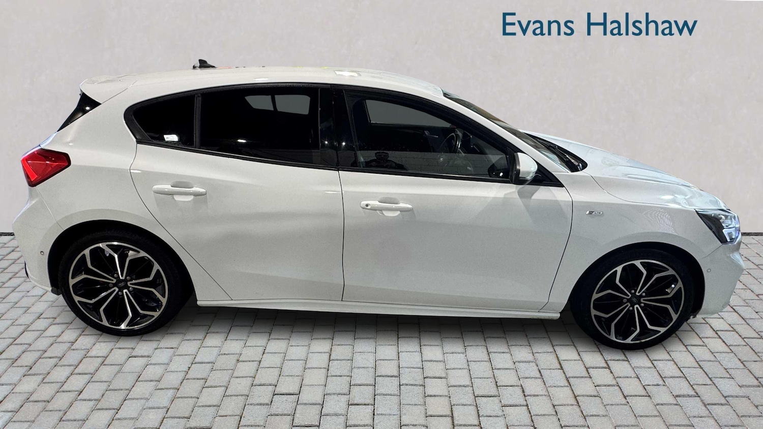 Used Ford Focus 2021 for sale - 77206515: Photo 2