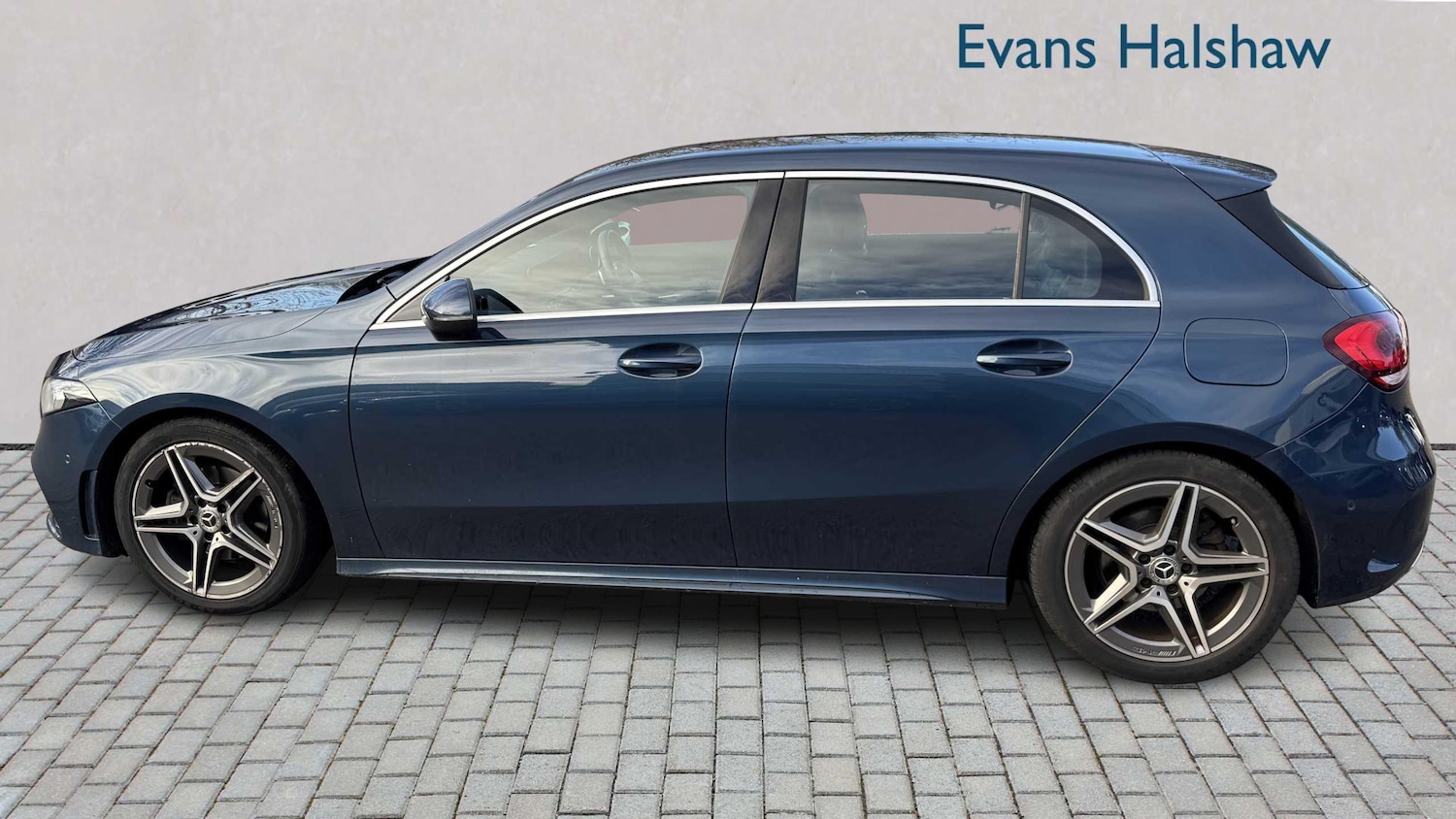 Used Mercedes-Benz A-Class 2019 for sale - 76594302: Photo 4