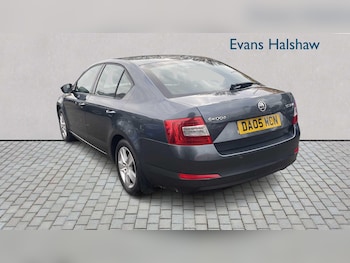 Used Skoda Octavia 2014 for sale - 77443640: Photo