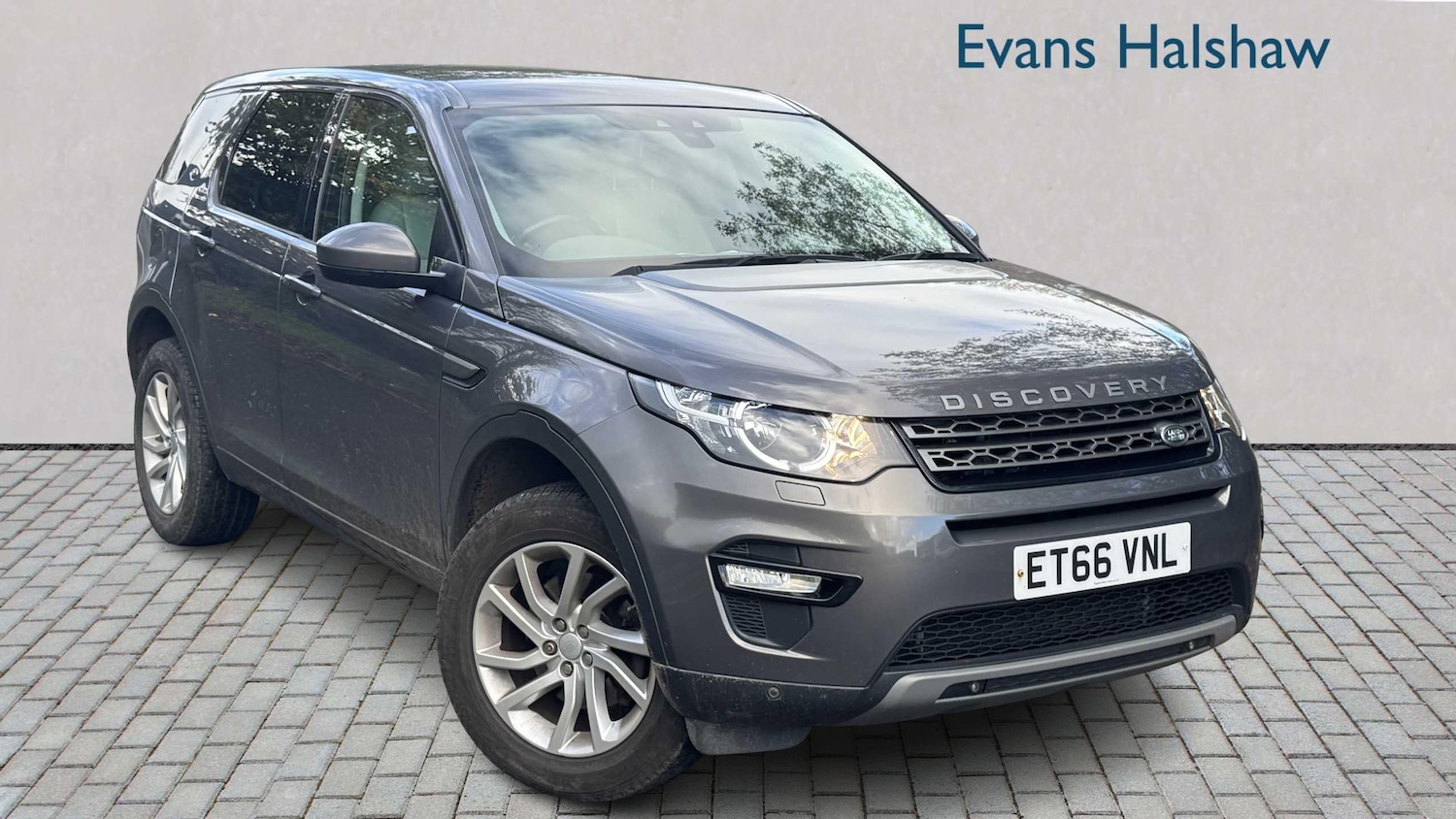 Used Land Rover Discovery Sport 2017 for sale - 76351695: Photo 1