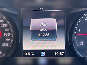 Used Mercedes-Benz GLC 2019 for sale - 77979547: Photo