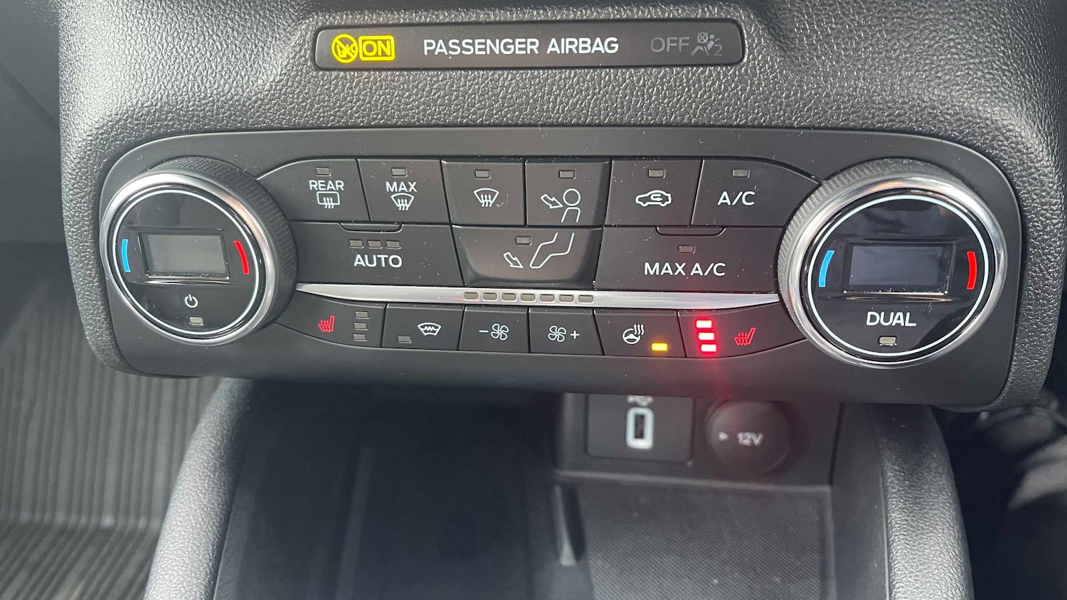 Used Ford Focus 2020 for sale - 77648940: Photo 15