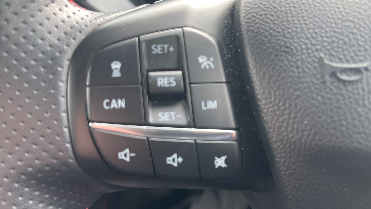 Used Ford Focus 2020 for sale - 77648940: Photo 20