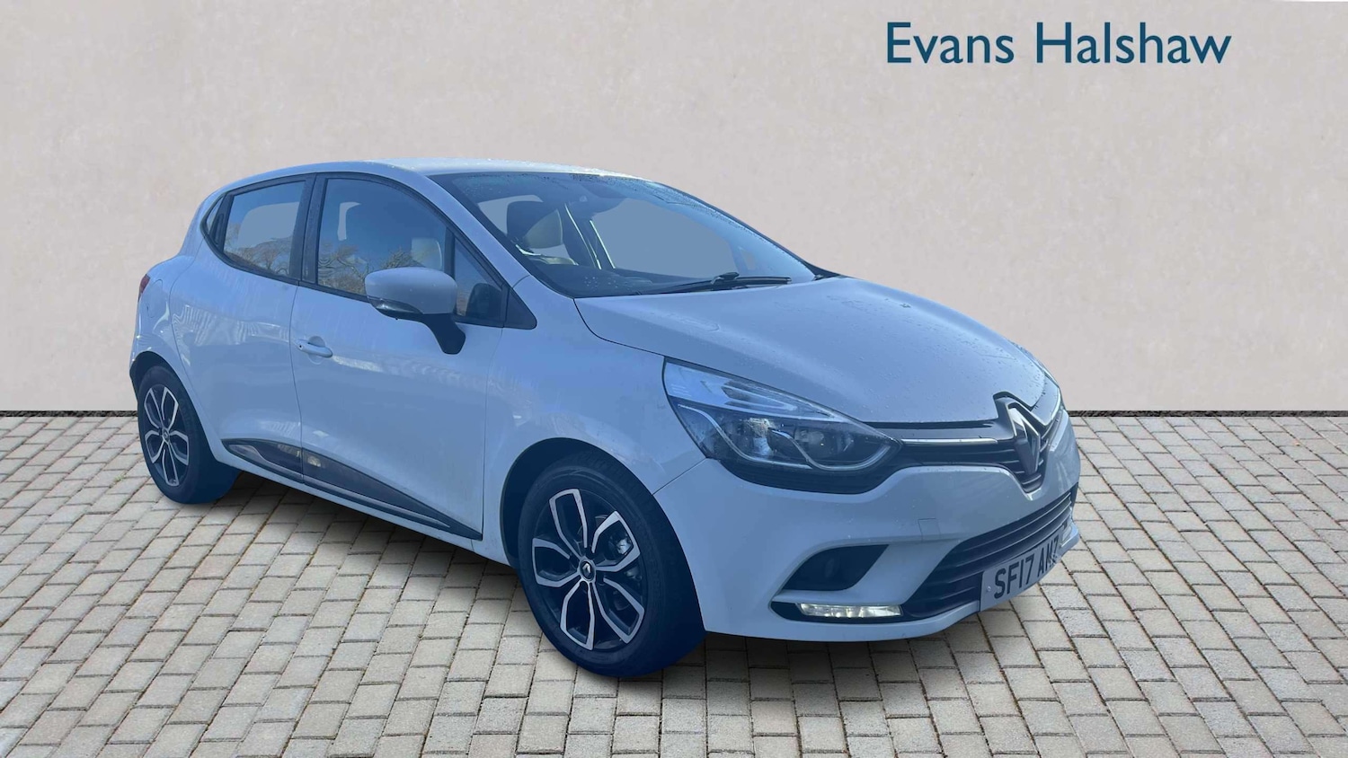 Used Renault Clio 2017 for sale - 78010295: Photo 1